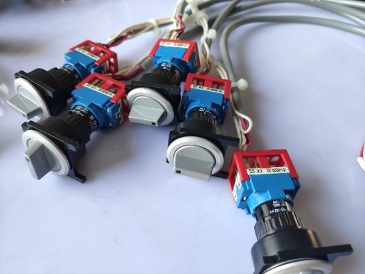 comprare Commutatore KGJ-M668M-00X di YAMAHA dei pezzi di ricambio di KGJ-M668M-001 SMT fabbricazione online